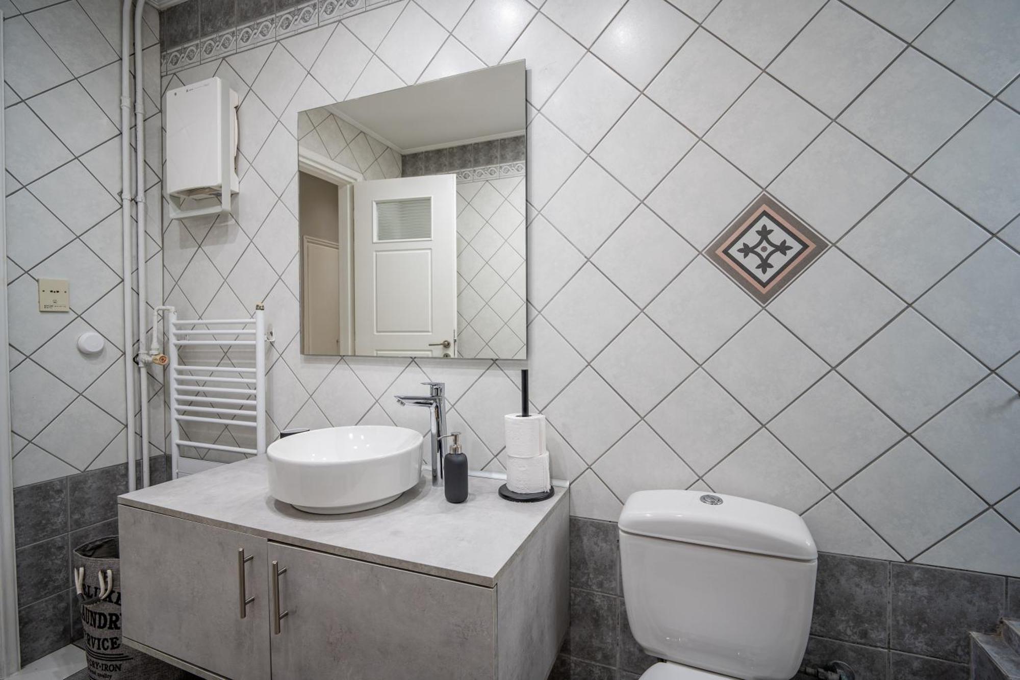 Angel , Luxury 2Bd Apartment Next To The Beach Athens Exterior photo