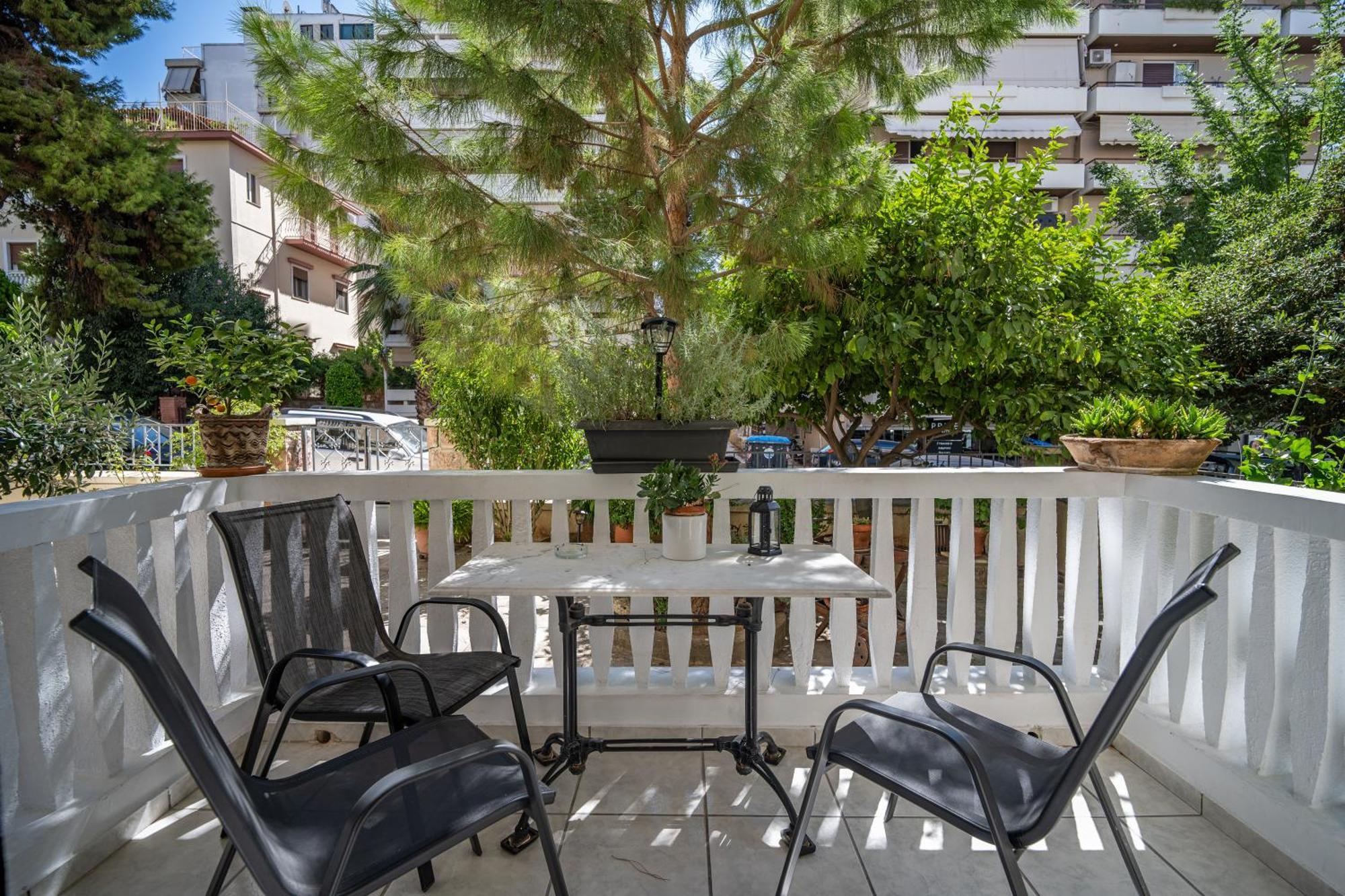Angel , Luxury 2Bd Apartment Next To The Beach Athens Exterior photo